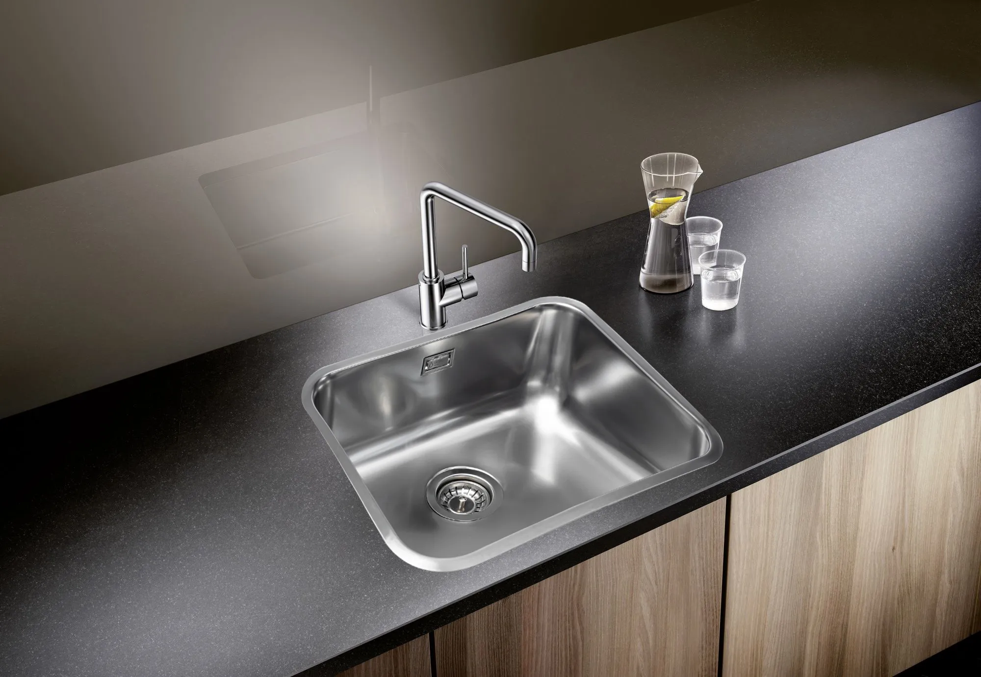 Мойка Grandex Aqua SELECT 54, 545х445х200, сифон в комплекте (200336)